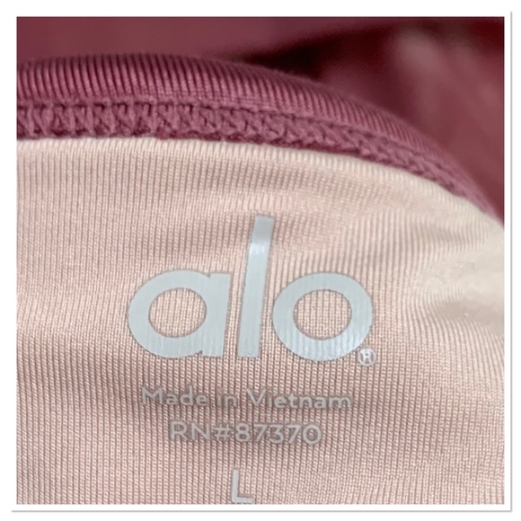 Alo Yoga Aria Bra Mauve Color Pull On Adjustable Straps Size Large - Picture 6 of 8